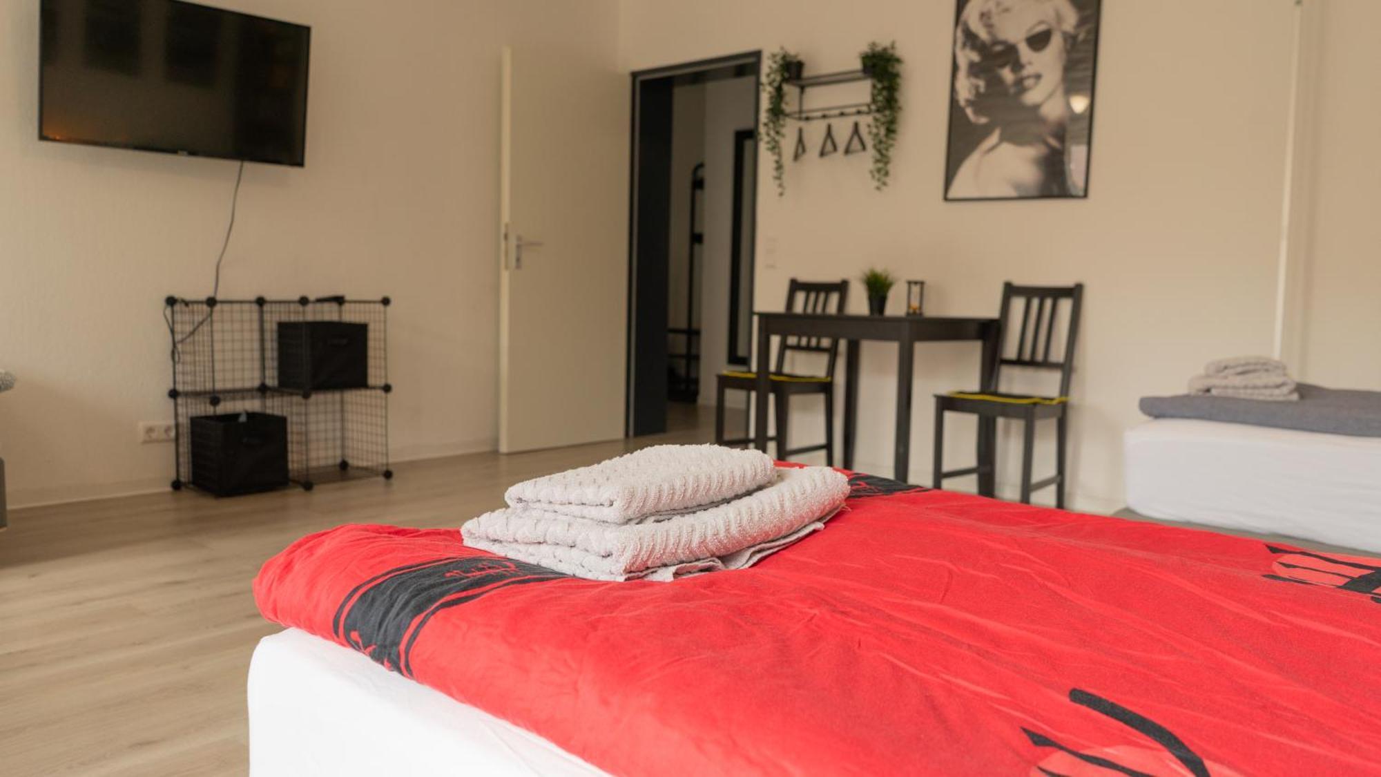 2 Zimmer Wohnung In ฮันโนเวอร์ ภายนอก รูปภาพ